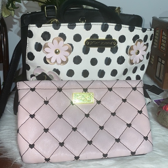 BETSEY JOHNSON Luv Betsey  Black White bag  Pink  cosmetic bag - Picture 1 of 14